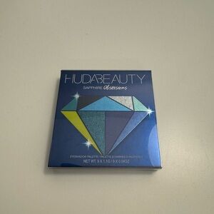 HUDA BEAUTY Sapphire Obsessions Palette with Blue and Green Hues
